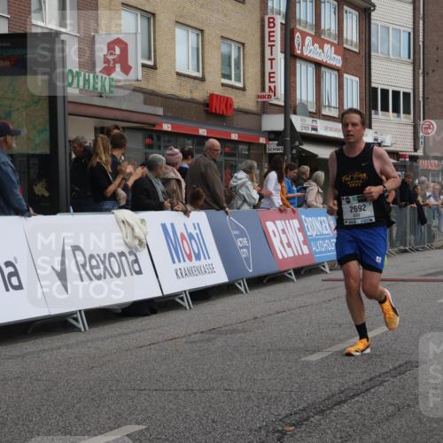 15.09.2024 - PSD Bank Halbmarathon Michael Strokosch http://msf.ph/oto/7055056 15.09.2024 11:29:57 Ziel 454, 704, 711, 724, 727, 1041, 1093, 1123, 1184, 2615, 2692 meine-sportfotos.de