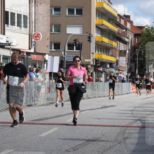 15.09.2024 - PSD Bank Halbmarathon Michael Strokosch http://msf.ph/oto/7055061 15.09.2024 12:39:36 Ziel 2094, 2137, 2260, 3297 meine-sportfotos.de