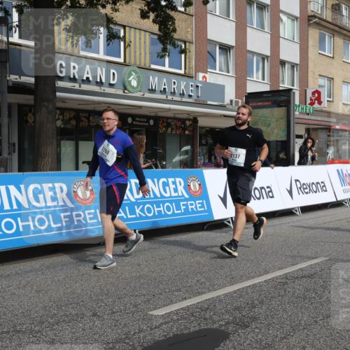 15.09.2024 - PSD Bank Halbmarathon Michael Strokosch http://msf.ph/oto/7055073 15.09.2024 12:39:40 Ziel 2125, 2137, 2260, 3297, 3345 meine-sportfotos.de