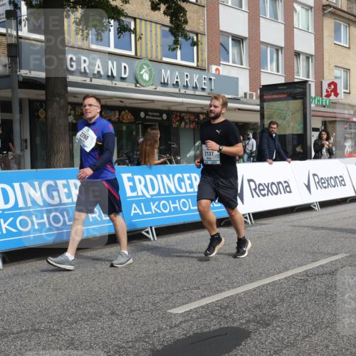 15.09.2024 - PSD Bank Halbmarathon Michael Strokosch http://msf.ph/oto/7055075 15.09.2024 12:39:41 Ziel 2125, 2137, 2260, 3297, 3345 meine-sportfotos.de