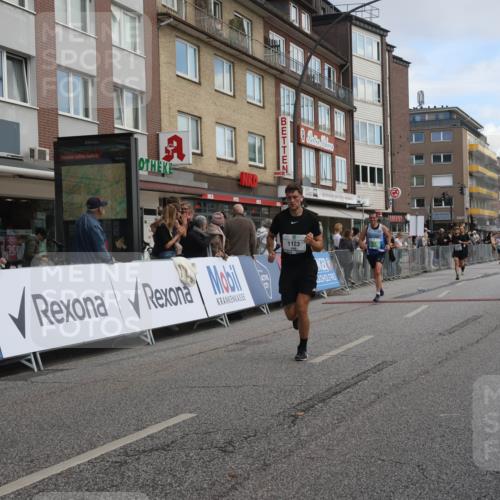 15.09.2024 - PSD Bank Halbmarathon Michael Strokosch http://msf.ph/oto/7055092 15.09.2024 11:30:02 Ziel 454, 724, 1093, 1123, 1184, 1339, 1349, 2615, 2692 meine-sportfotos.de