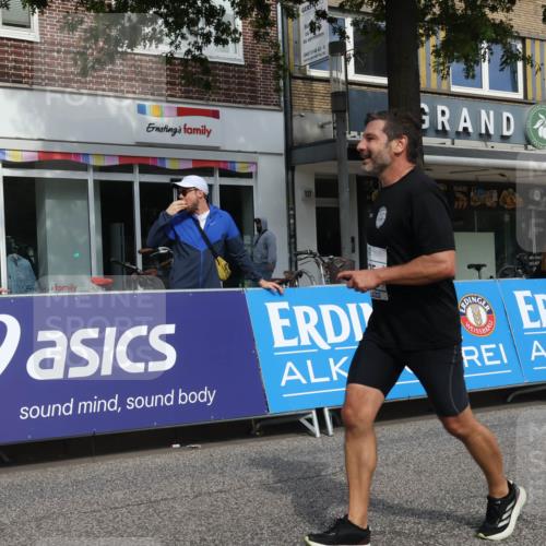 15.09.2024 - PSD Bank Halbmarathon Michael Strokosch http://msf.ph/oto/7055125 15.09.2024 12:39:52 Ziel 2125, 2301, 2395, 3345, 3503 meine-sportfotos.de
