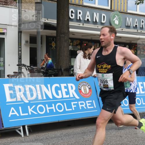 15.09.2024 - PSD Bank Halbmarathon Michael Strokosch http://msf.ph/oto/7055146 15.09.2024 11:30:13 Ziel 724, 732, 827, 892, 922, 1123, 1339, 1349, 2559 meine-sportfotos.de