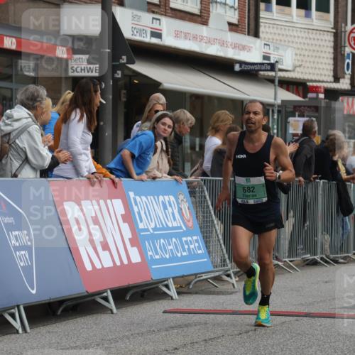 15.09.2024 - PSD Bank Halbmarathon Michael Strokosch http://msf.ph/oto/7055176 15.09.2024 11:30:22 Ziel 682, 732, 827, 892, 922, 1051, 1111, 1132, 1208, 1483, 2559 meine-sportfotos.de