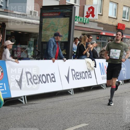 15.09.2024 - PSD Bank Halbmarathon Michael Strokosch http://msf.ph/oto/7055198 15.09.2024 11:30:25 Ziel 682, 732, 827, 892, 1051, 1111, 1125, 1132, 1208, 1483 meine-sportfotos.de