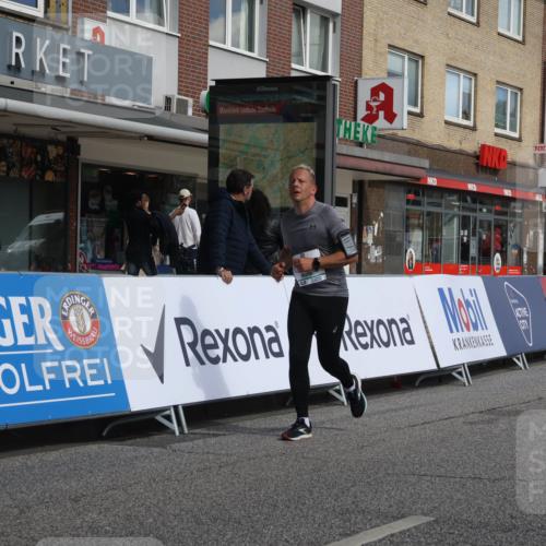 15.09.2024 - PSD Bank Halbmarathon Michael Strokosch http://msf.ph/oto/7055207 15.09.2024 12:40:07 Ziel 1668, 2301, 2395, 2428, 3499, 3503 meine-sportfotos.de
