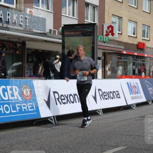 15.09.2024 - PSD Bank Halbmarathon Michael Strokosch http://msf.ph/oto/7055209 15.09.2024 12:40:07 Ziel 1668, 2301, 2395, 2428, 3499, 3503 meine-sportfotos.de
