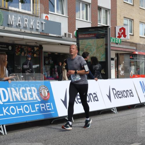 15.09.2024 - PSD Bank Halbmarathon Michael Strokosch http://msf.ph/oto/7055213 15.09.2024 12:40:07 Ziel 1668, 2301, 2395, 2428, 3499, 3503 meine-sportfotos.de