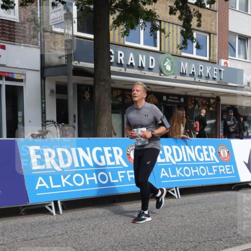 15.09.2024 - PSD Bank Halbmarathon Michael Strokosch http://msf.ph/oto/7055219 15.09.2024 12:40:08 Ziel 1668, 2395, 2428, 3499 meine-sportfotos.de