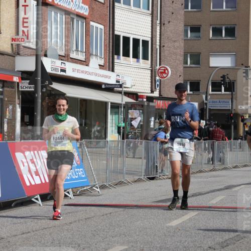 15.09.2024 - PSD Bank Halbmarathon Michael Strokosch http://msf.ph/oto/7055263 15.09.2024 12:40:50 Ziel 1845, 1910, 3444 meine-sportfotos.de