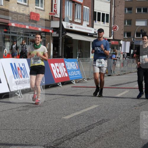 15.09.2024 - PSD Bank Halbmarathon Michael Strokosch http://msf.ph/oto/7055273 15.09.2024 12:40:51 Ziel 1845, 1910, 3444 meine-sportfotos.de