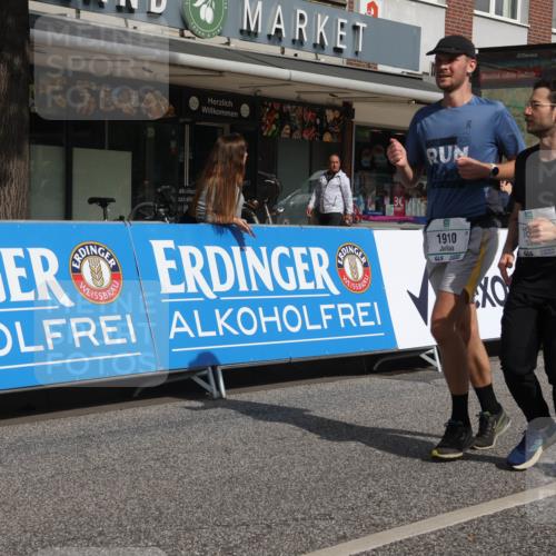 15.09.2024 - PSD Bank Halbmarathon Michael Strokosch http://msf.ph/oto/7055299 15.09.2024 12:40:55 Ziel 1845, 1910, 3444, 3462 meine-sportfotos.de