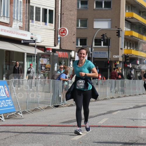 15.09.2024 - PSD Bank Halbmarathon Michael Strokosch http://msf.ph/oto/7055317 15.09.2024 12:41:01 Ziel 1845, 1910, 3444, 3462 meine-sportfotos.de