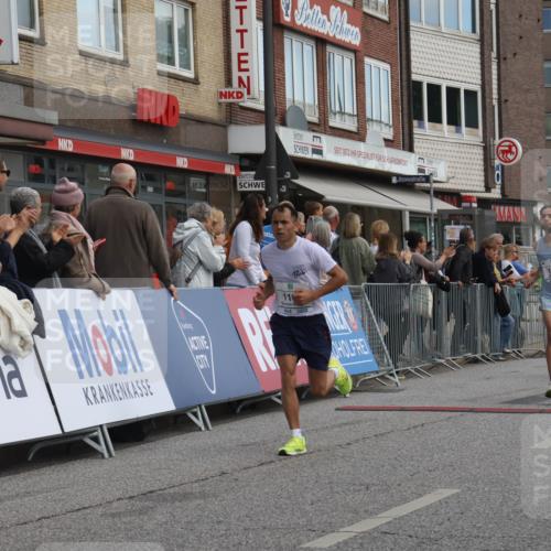 15.09.2024 - PSD Bank Halbmarathon Michael Strokosch http://msf.ph/oto/7055324 15.09.2024 11:30:48 Ziel 701, 712, 918, 1038, 1110, 1137, 1165, 2461, 2475, 2476, 2601 meine-sportfotos.de