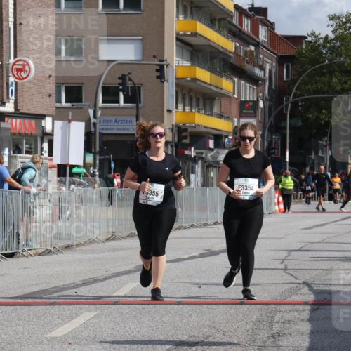 15.09.2024 - PSD Bank Halbmarathon Michael Strokosch http://msf.ph/oto/7055355 15.09.2024 12:41:10 Ziel 3354, 3355, 3462 meine-sportfotos.de