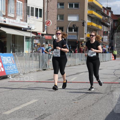 15.09.2024 - PSD Bank Halbmarathon Michael Strokosch http://msf.ph/oto/7055371 15.09.2024 12:41:12 Ziel 3354, 3355, 3462 meine-sportfotos.de