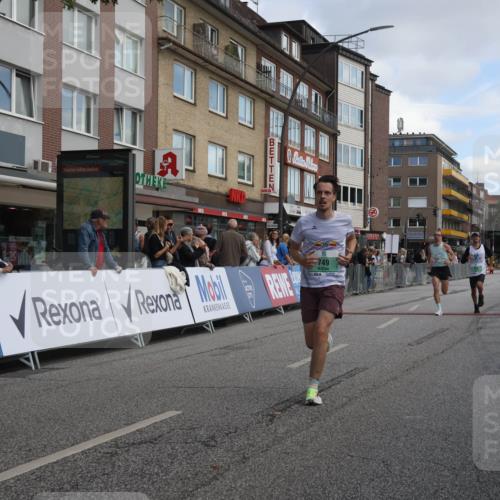 15.09.2024 - PSD Bank Halbmarathon Michael Strokosch http://msf.ph/oto/7055394 15.09.2024 11:30:58 Ziel 701, 749, 754, 918, 1038, 1137, 1165, 1386, 2461, 2475, 2476 meine-sportfotos.de