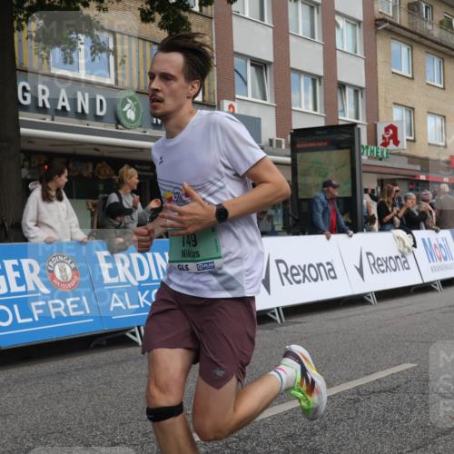 15.09.2024 - PSD Bank Halbmarathon Michael Strokosch http://msf.ph/oto/7055400 15.09.2024 11:30:59 Ziel 701, 749, 754, 918, 1038, 1137, 1165, 1386, 2461, 2475, 2476 meine-sportfotos.de