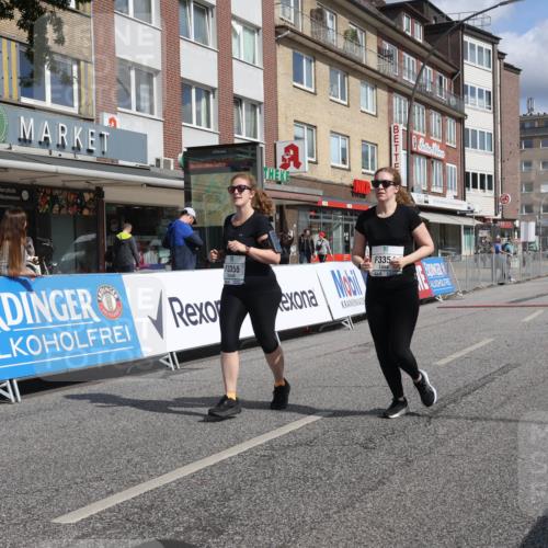 15.09.2024 - PSD Bank Halbmarathon Michael Strokosch http://msf.ph/oto/7055403 15.09.2024 12:41:15 Ziel 3354, 3355 meine-sportfotos.de