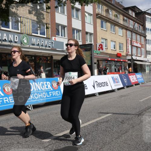 15.09.2024 - PSD Bank Halbmarathon Michael Strokosch http://msf.ph/oto/7055405 15.09.2024 12:41:16 Ziel 3354, 3355 meine-sportfotos.de