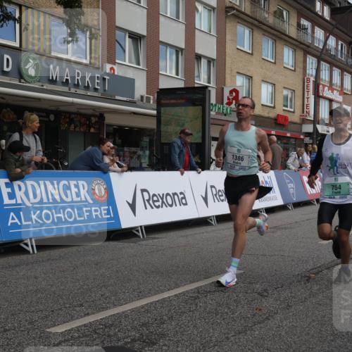15.09.2024 - PSD Bank Halbmarathon Michael Strokosch http://msf.ph/oto/7055414 15.09.2024 11:31:01 Ziel 701, 749, 754, 918, 1038, 1137, 1165, 1386, 2461, 2475, 2476 meine-sportfotos.de