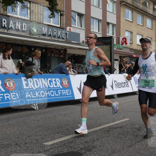 15.09.2024 - PSD Bank Halbmarathon Michael Strokosch http://msf.ph/oto/7055416 15.09.2024 11:31:02 Ziel 701, 749, 754, 918, 1038, 1137, 1386, 2461, 2475, 2476 meine-sportfotos.de