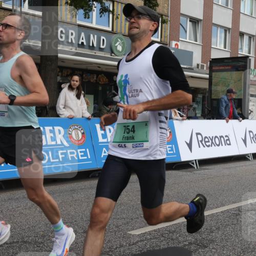 15.09.2024 - PSD Bank Halbmarathon Michael Strokosch http://msf.ph/oto/7055420 15.09.2024 11:31:02 Ziel 701, 749, 754, 918, 1038, 1137, 1386, 2461, 2475, 2476 meine-sportfotos.de