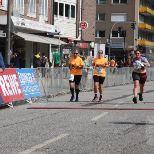 15.09.2024 - PSD Bank Halbmarathon Michael Strokosch http://msf.ph/oto/7055421 15.09.2024 12:41:45 Ziel 2276, 3343, 3344, 3412 meine-sportfotos.de