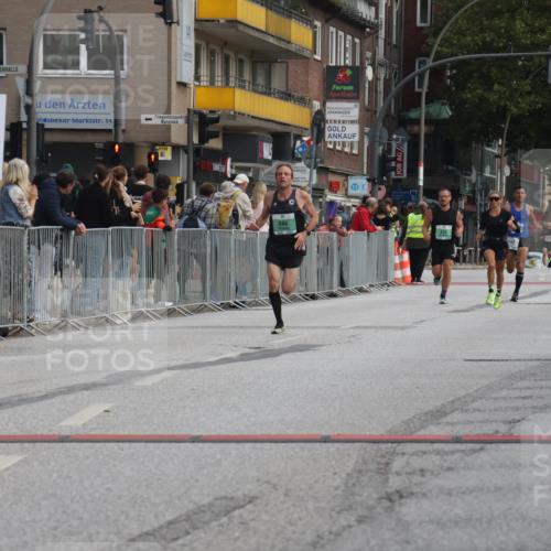 15.09.2024 - PSD Bank Halbmarathon Michael Strokosch http://msf.ph/oto/7055426 15.09.2024 11:31:09 Ziel 686, 749, 754, 1386 meine-sportfotos.de