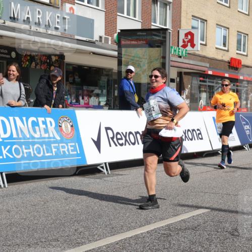 15.09.2024 - PSD Bank Halbmarathon Michael Strokosch http://msf.ph/oto/7055447 15.09.2024 12:41:49 Ziel 2276, 3343, 3344, 3412 meine-sportfotos.de