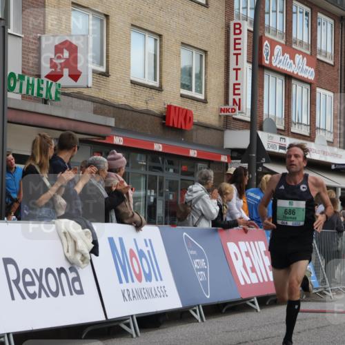 15.09.2024 - PSD Bank Halbmarathon Michael Strokosch http://msf.ph/oto/7055468 15.09.2024 11:31:15 Ziel 435, 686, 1083, 2675 meine-sportfotos.de