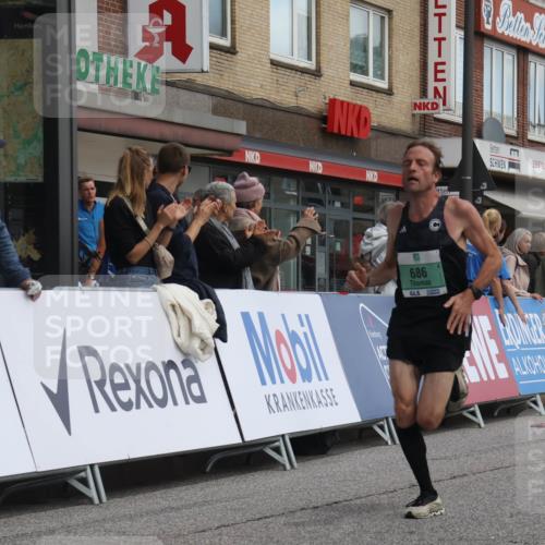 15.09.2024 - PSD Bank Halbmarathon Michael Strokosch http://msf.ph/oto/7055472 15.09.2024 11:31:15 Ziel 435, 686, 1083, 2675 meine-sportfotos.de