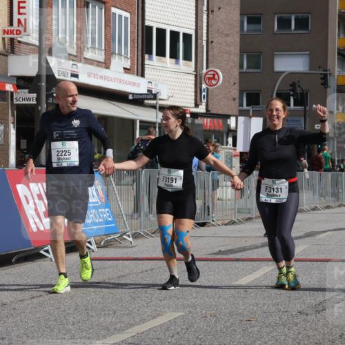 15.09.2024 - PSD Bank Halbmarathon Michael Strokosch http://msf.ph/oto/7055497 15.09.2024 12:42:03 Ziel 2225, 3131, 3191, 3363 meine-sportfotos.de