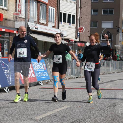 15.09.2024 - PSD Bank Halbmarathon Michael Strokosch http://msf.ph/oto/7055503 15.09.2024 12:42:04 Ziel 2225, 3131, 3191, 3363 meine-sportfotos.de