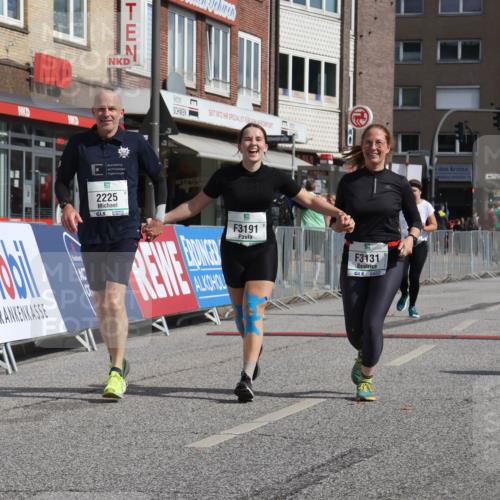 15.09.2024 - PSD Bank Halbmarathon Michael Strokosch http://msf.ph/oto/7055507 15.09.2024 12:42:04 Ziel 2225, 3131, 3191, 3363 meine-sportfotos.de