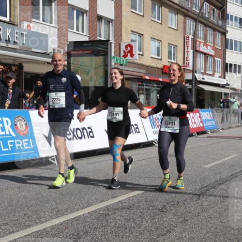 15.09.2024 - PSD Bank Halbmarathon Michael Strokosch http://msf.ph/oto/7055523 15.09.2024 12:42:06 Ziel 2225, 3131, 3191, 3363 meine-sportfotos.de