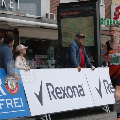 15.09.2024 - PSD Bank Halbmarathon Michael Strokosch http://msf.ph/oto/7055554 15.09.2024 11:31:39 Ziel 695, 1345, 1402, 1432 meine-sportfotos.de