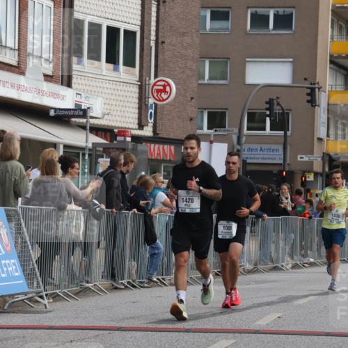 15.09.2024 - PSD Bank Halbmarathon Michael Strokosch http://msf.ph/oto/7055584 15.09.2024 11:31:48 Ziel 695, 1030, 1088, 1345, 1402, 1428, 1432 meine-sportfotos.de