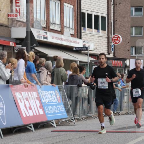 15.09.2024 - PSD Bank Halbmarathon Michael Strokosch http://msf.ph/oto/7055590 15.09.2024 11:31:49 Ziel 695, 1030, 1088, 1345, 1402, 1428, 1432 meine-sportfotos.de