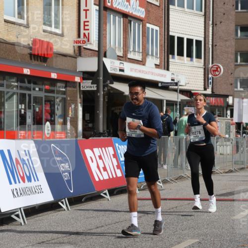 15.09.2024 - PSD Bank Halbmarathon Michael Strokosch http://msf.ph/oto/7055617 15.09.2024 12:42:28 Ziel 2273, 2449, 2913, 2966, 3278, 3400 meine-sportfotos.de