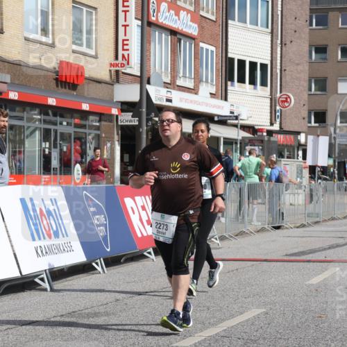 15.09.2024 - PSD Bank Halbmarathon Michael Strokosch http://msf.ph/oto/7055663 15.09.2024 12:42:35 Ziel 2273, 2449, 3242, 3278, 3321, 3400 meine-sportfotos.de