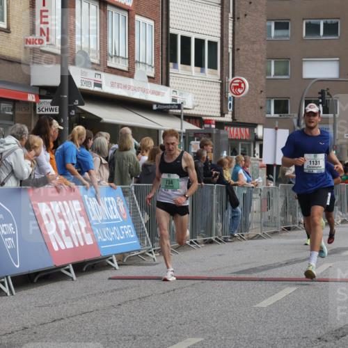15.09.2024 - PSD Bank Halbmarathon Michael Strokosch http://msf.ph/oto/7055666 15.09.2024 11:32:03 Ziel 698, 734, 804, 900, 1030, 1088, 1131, 1428, 1465, 2473, 2685, 2688 meine-sportfotos.de