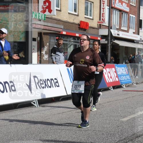 15.09.2024 - PSD Bank Halbmarathon Michael Strokosch http://msf.ph/oto/7055669 15.09.2024 12:42:36 Ziel 2273, 2449, 3242, 3278, 3321, 3400 meine-sportfotos.de