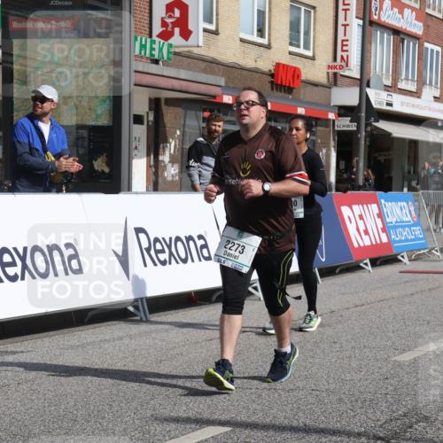 15.09.2024 - PSD Bank Halbmarathon Michael Strokosch http://msf.ph/oto/7055671 15.09.2024 12:42:36 Ziel 2273, 2449, 3242, 3278, 3321, 3400 meine-sportfotos.de
