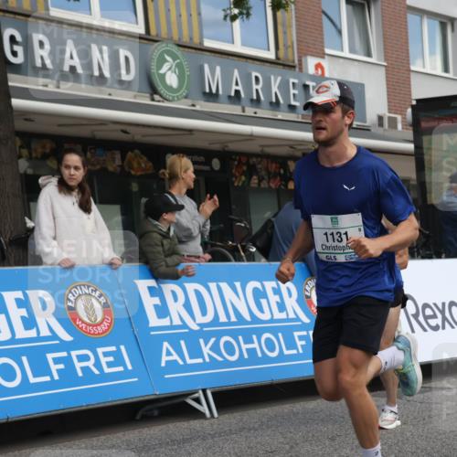 15.09.2024 - PSD Bank Halbmarathon Michael Strokosch http://msf.ph/oto/7055688 15.09.2024 11:32:06 Ziel 698, 734, 804, 900, 1030, 1131, 1465, 2473, 2685, 2688 meine-sportfotos.de