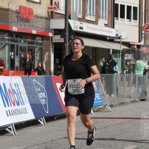 15.09.2024 - PSD Bank Halbmarathon Michael Strokosch http://msf.ph/oto/7055695 15.09.2024 12:42:42 Ziel 2273, 3242, 3321, 3400 meine-sportfotos.de