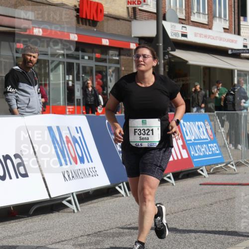 15.09.2024 - PSD Bank Halbmarathon Michael Strokosch http://msf.ph/oto/7055699 15.09.2024 12:42:42 Ziel 2273, 3242, 3321, 3400 meine-sportfotos.de