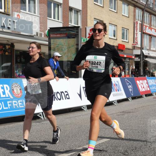 15.09.2024 - PSD Bank Halbmarathon Michael Strokosch http://msf.ph/oto/7055715 15.09.2024 12:42:44 Ziel 2273, 3242, 3321, 3400 meine-sportfotos.de