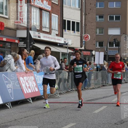 15.09.2024 - PSD Bank Halbmarathon Michael Strokosch http://msf.ph/oto/7055734 15.09.2024 11:32:18 Ziel 698, 734, 804, 900, 902, 911, 1121, 1131, 2473, 2688 meine-sportfotos.de