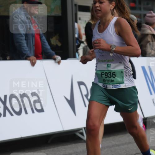 15.09.2024 - PSD Bank Halbmarathon Michael Strokosch http://msf.ph/oto/7055858 15.09.2024 11:32:39 Ziel 731, 927, 936, 1084, 1122, 1135, 1141, 1447, 2478, 2608, 2649 meine-sportfotos.de